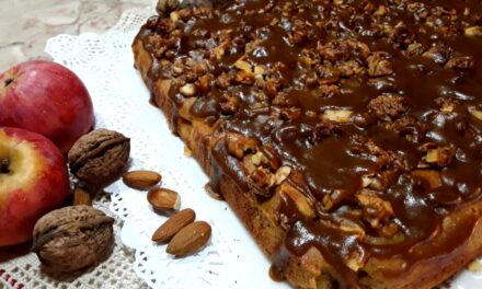 Bolo de Maçã com Crumble de Nozes e Amêndoas e Caramelo Salgado |sem glúten| |sem açúcar refinado| |sem laticínios|